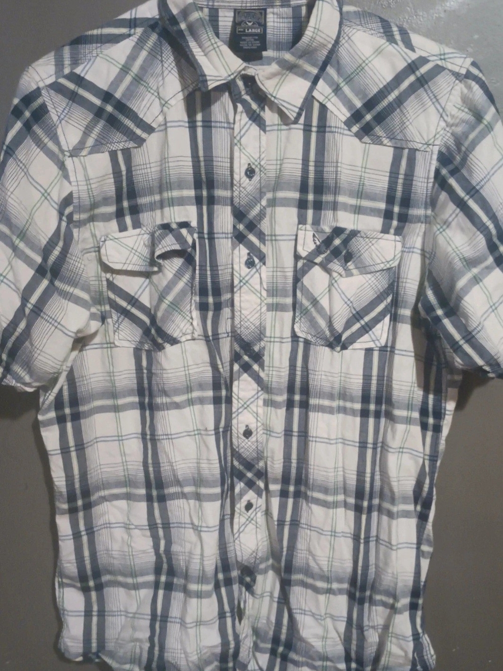 Men’s White and Navy Plaid Short Sleeve Shirt